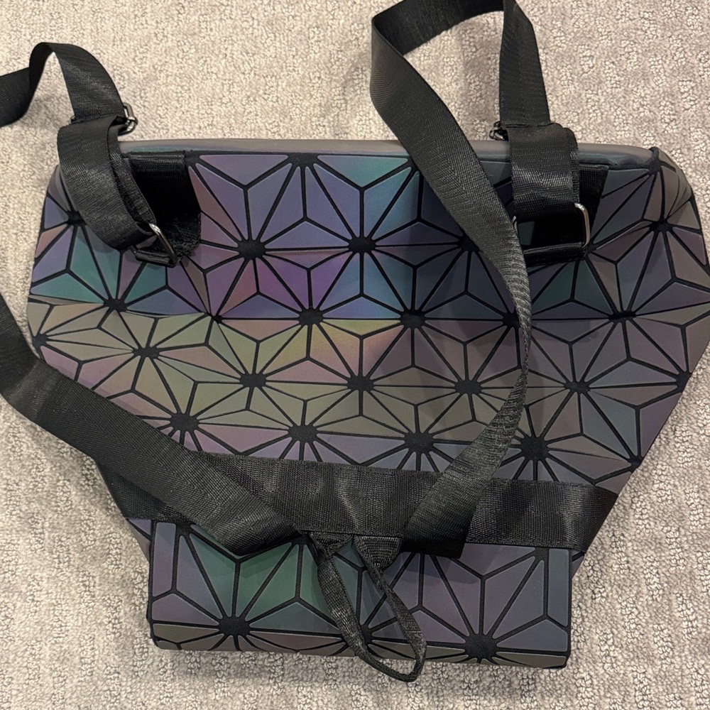 Geometric Patterned Backpack - Black And Green - image 3